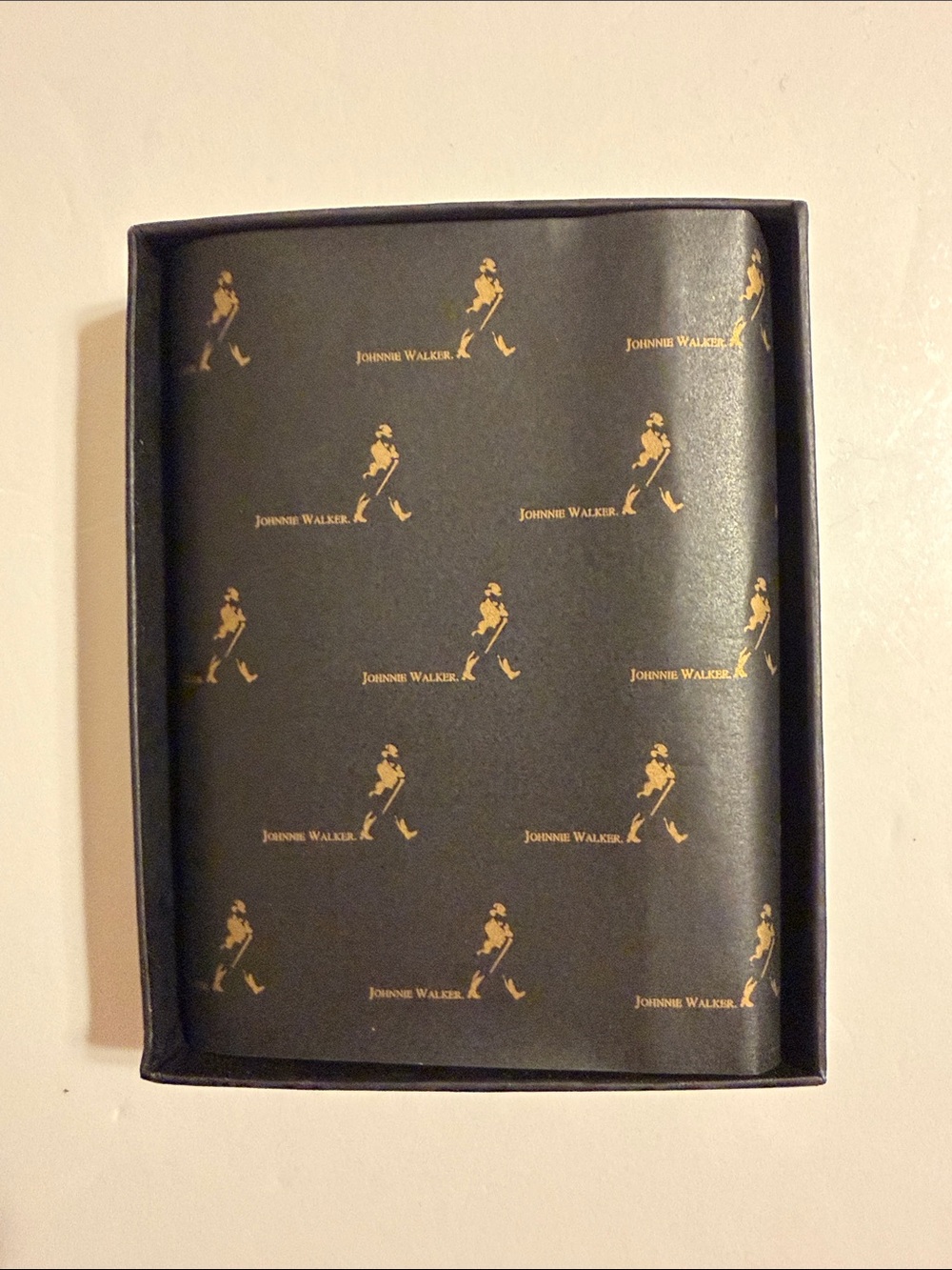 Johnnie Walker Classic Black Leather Card Holder Wallet in the Box - Picture 7 of 10